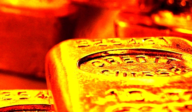 Terminska cena zlata je oslabila dok su investitori fokusirani na objavljivanje zapisnika